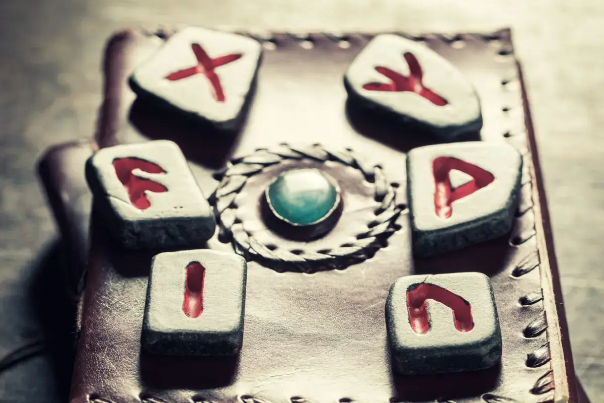 Horoscop rune 30 iulie 2026: Zodiile cu cea mai norocoasă zi a verii