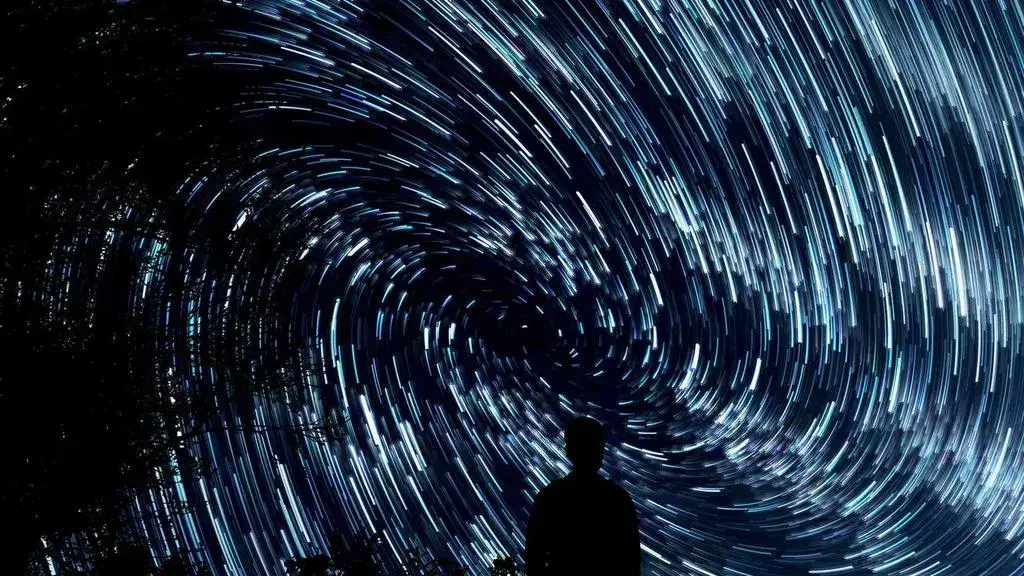 Perspectivele financiare ale lui Capricorn: navigarea eclipsei solare